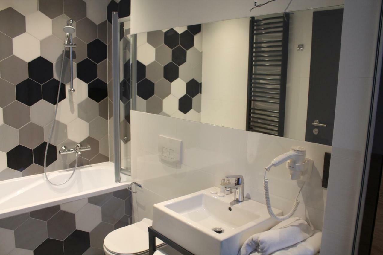 H33 Apartamenty Bytom Buitenkant foto