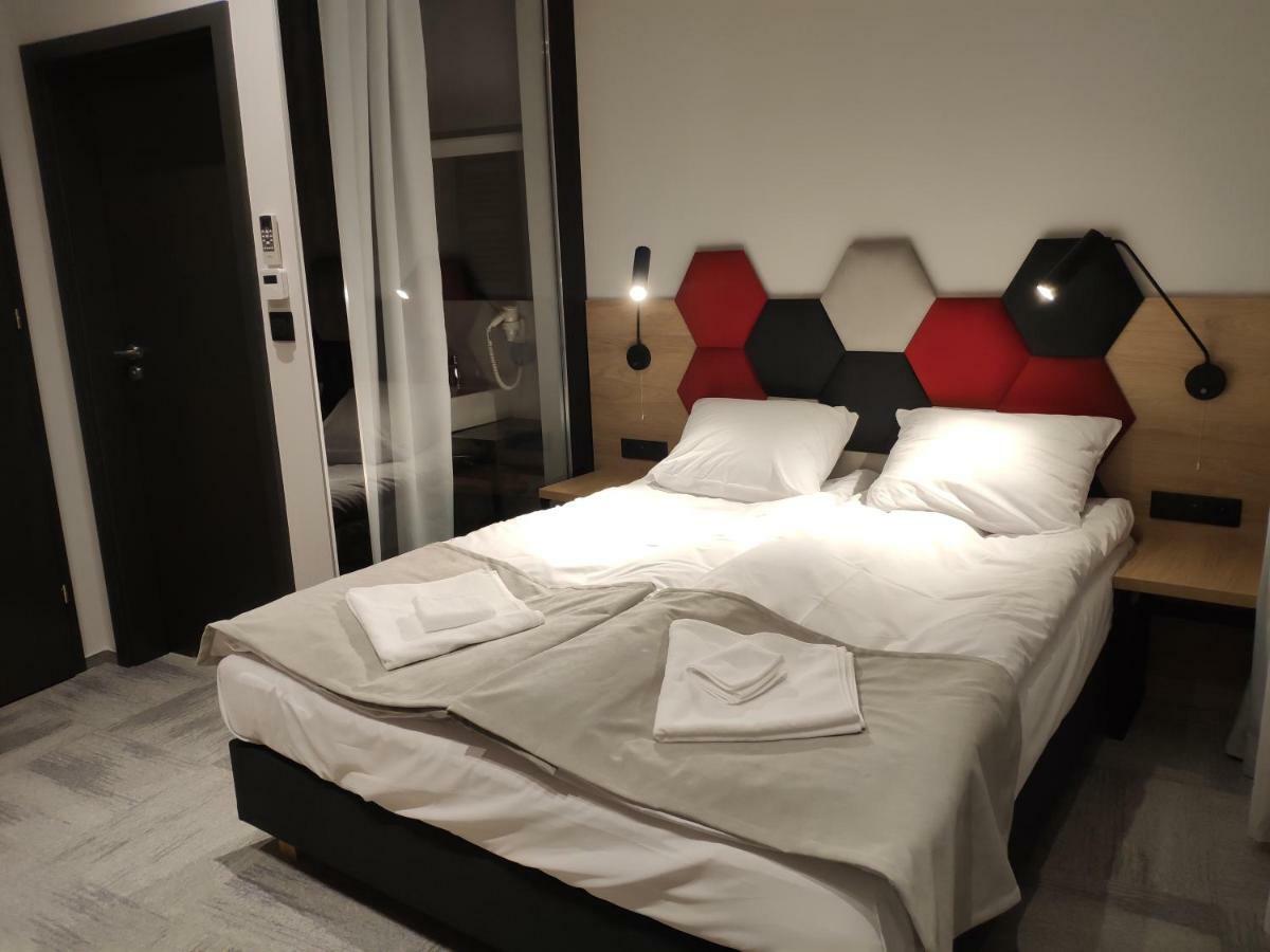 H33 Apartamenty Bytom Buitenkant foto