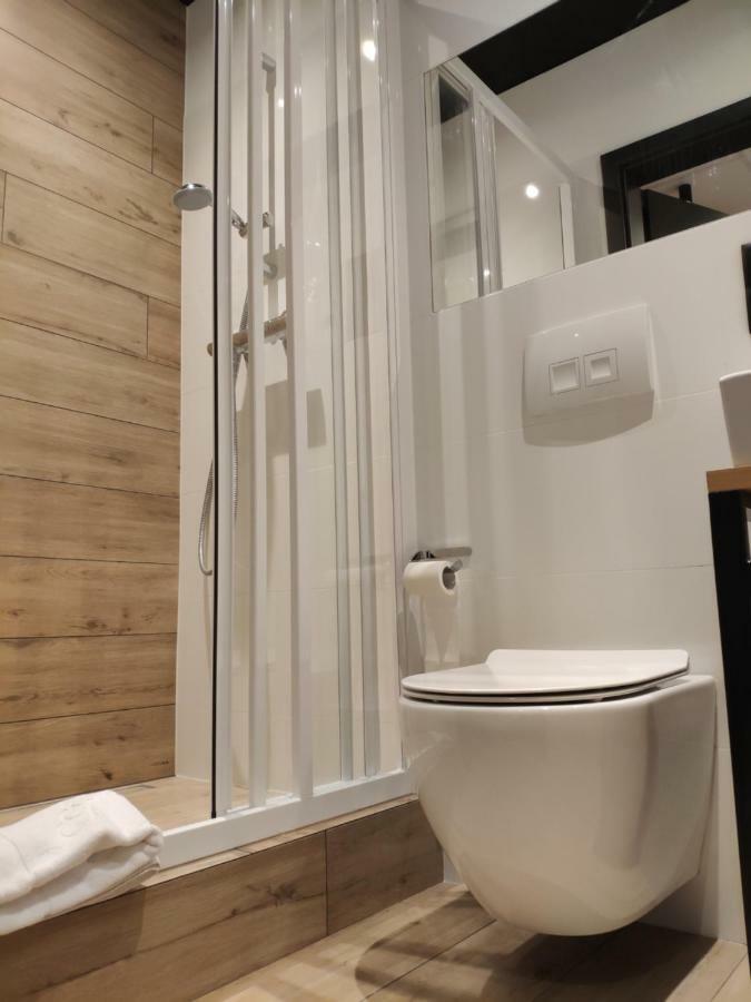 H33 Apartamenty Bytom Buitenkant foto